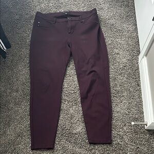 Liverpool Women's Skinny Pants - Deep Burgundy